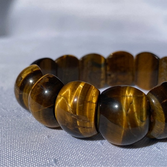 Tiger Eye Gemstone Stretchy Bracelet - Picture 3 of 15